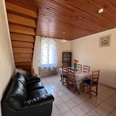 Prázdninový dům A Pied ! Maison Spacieuse Et Lumineuse *